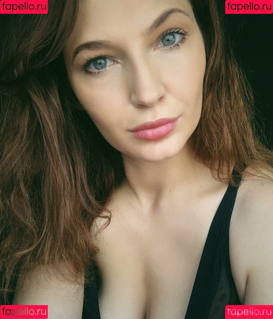 https: / lollipopfields / lollipopfields4 Onlyfans Photo Gallery 