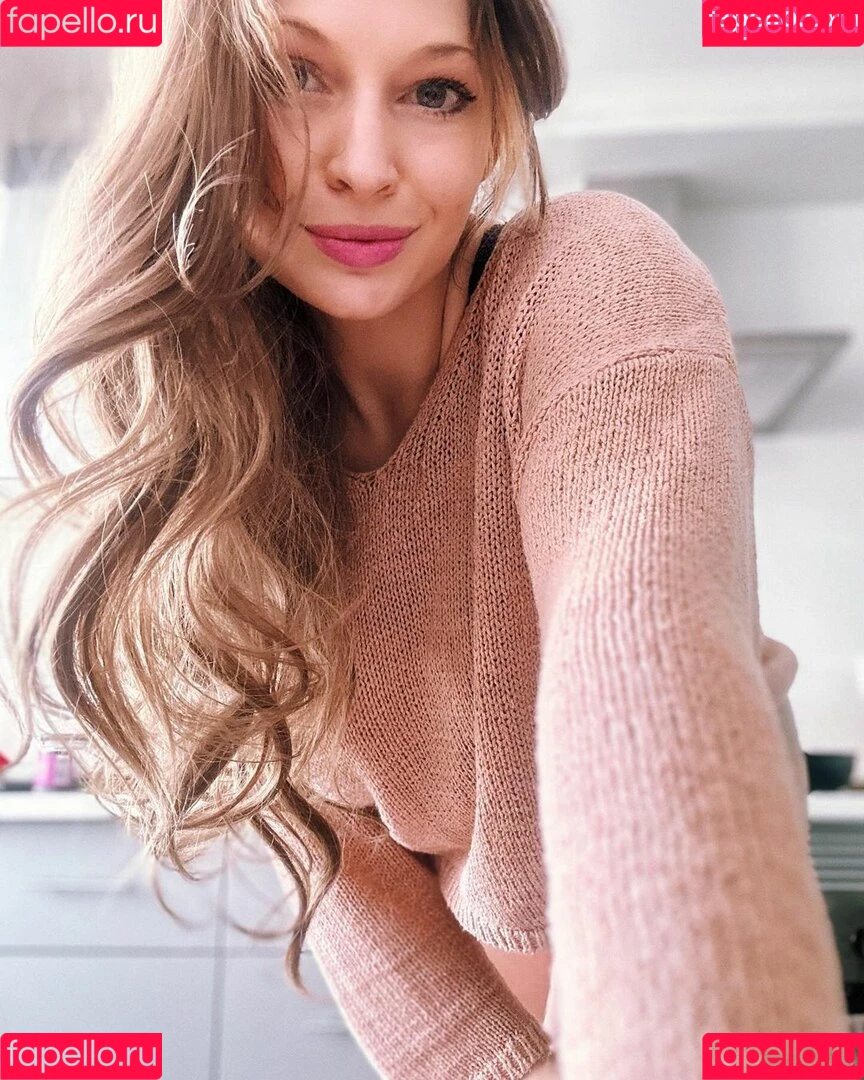 https: / lollipopfields / lollipopfields4 Onlyfans Photo Gallery 