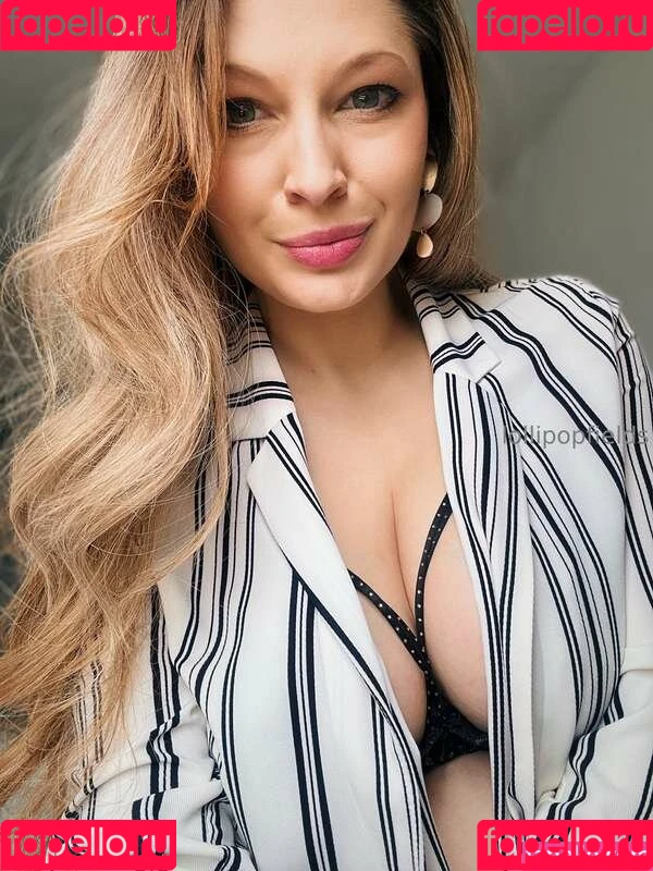 https: / lollipopfields / lollipopfields4 Onlyfans Photo Gallery 