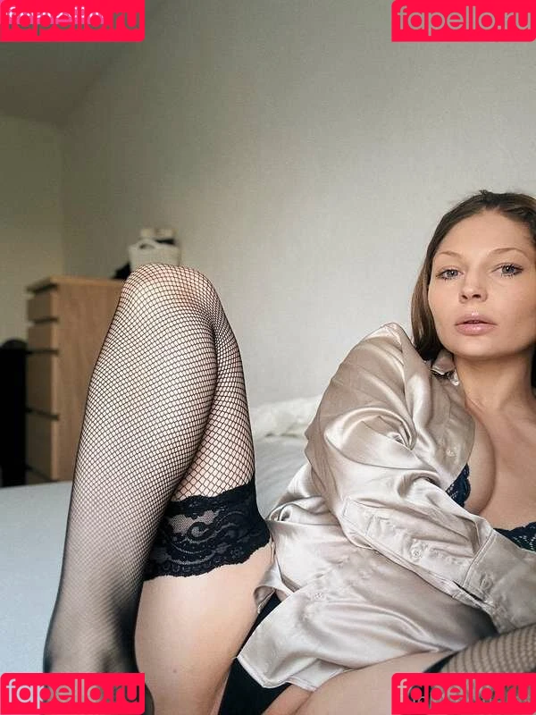 https: / lollipopfields / lollipopfields4 Onlyfans Photo Gallery 