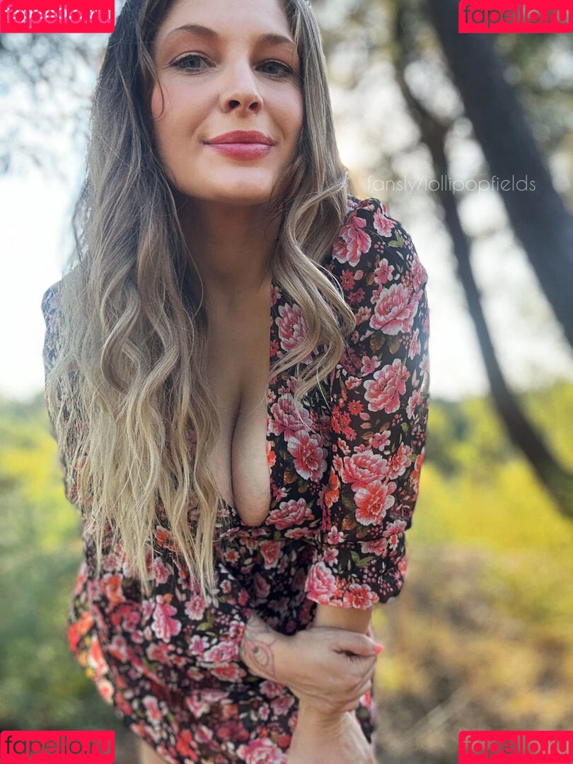 https: / lollipopfields / lollipopfields4 Onlyfans Photo Gallery 