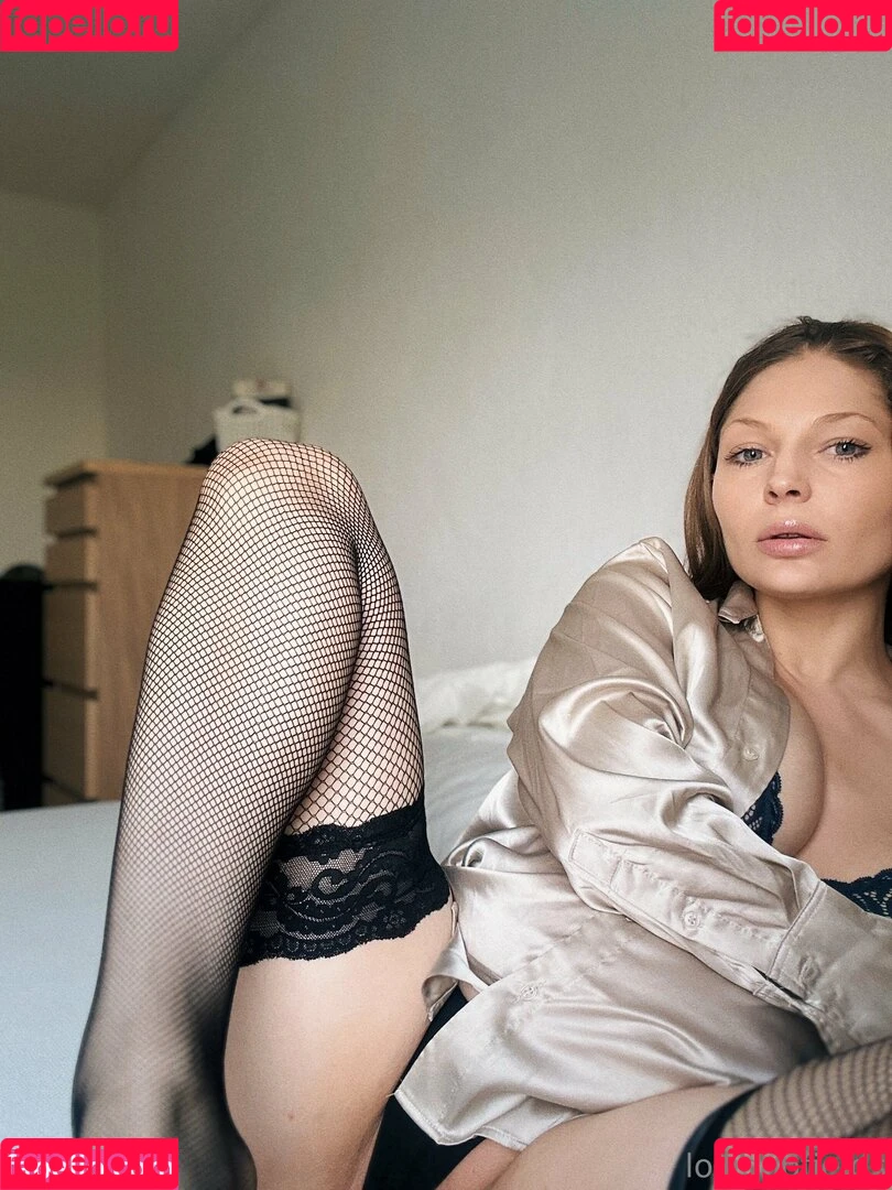 https: / lollipopfields / lollipopfields4 Onlyfans Photo Gallery 