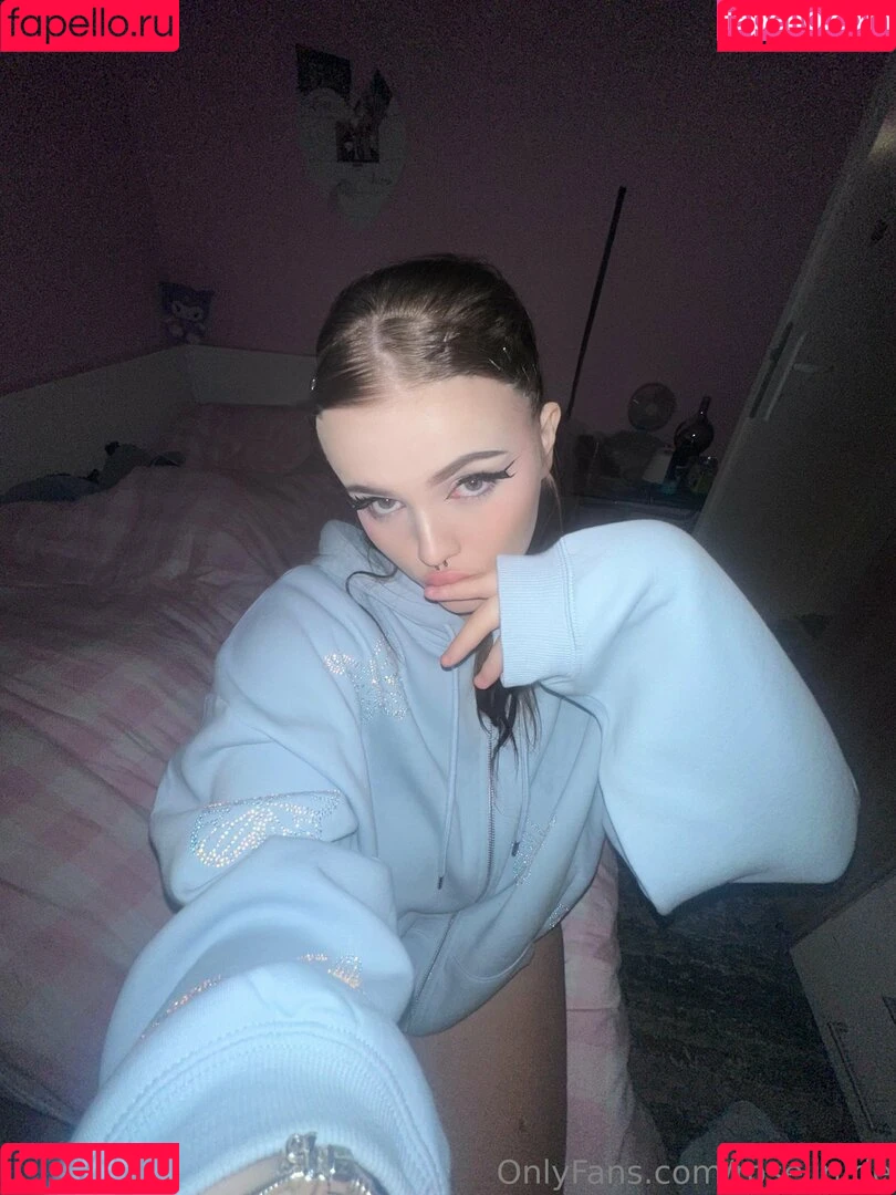 roselin.de / roselin_dey Onlyfans Photo Gallery 