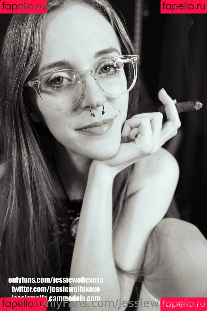 https: / jessiewolfe / jessiewolfexoxo Onlyfans Photo Gallery 