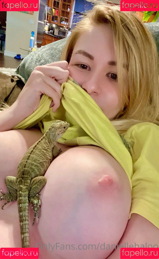 Danielle Beaulieu / DanielleCosplay / daniellebaloo Onlyfans Photo Gallery 