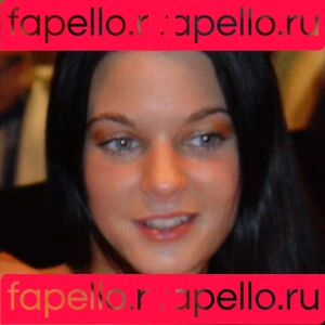 Leonie Saint Onlyfans Photo Gallery 