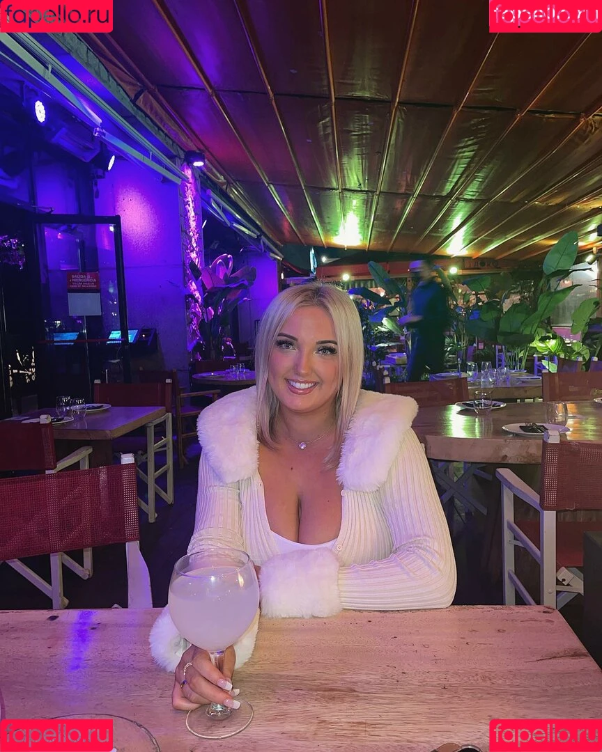 Olivia D / oliviadnovak Onlyfans Photo Gallery 