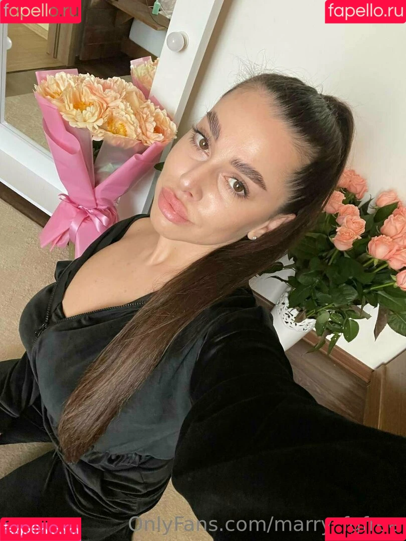 marry_glaze / marry_tee Onlyfans Photo Gallery 