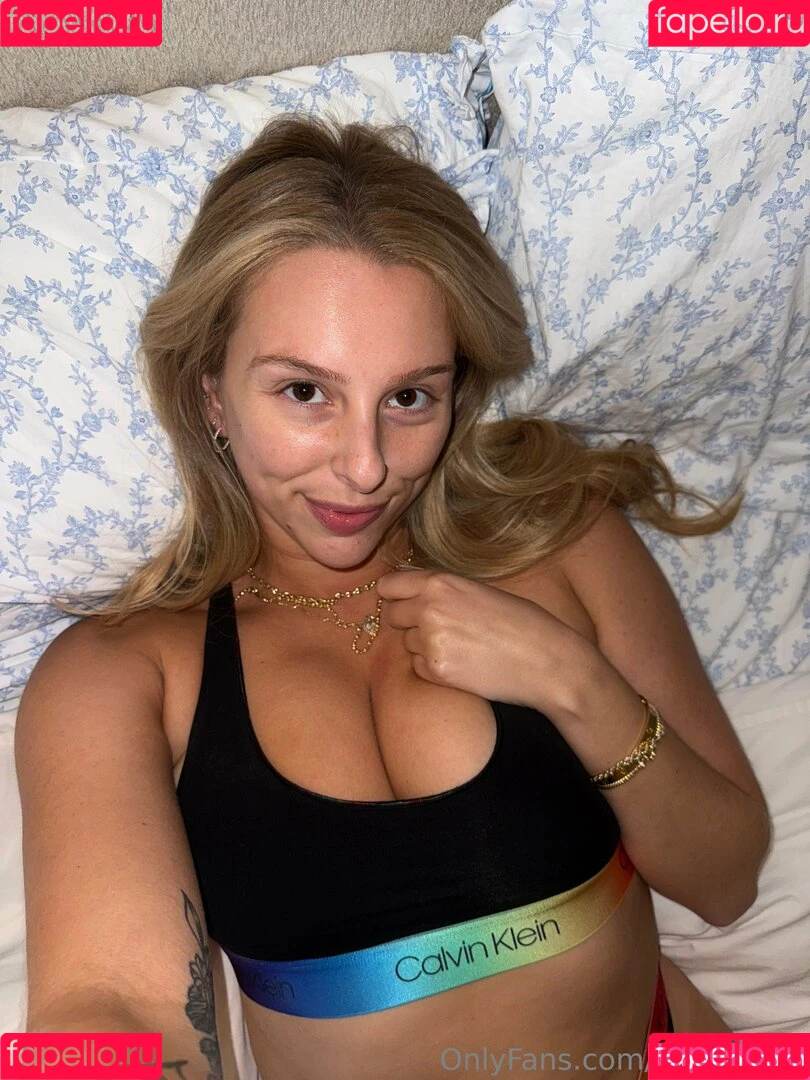 haileywingit / https: / just-wingit Onlyfans Photo Gallery 