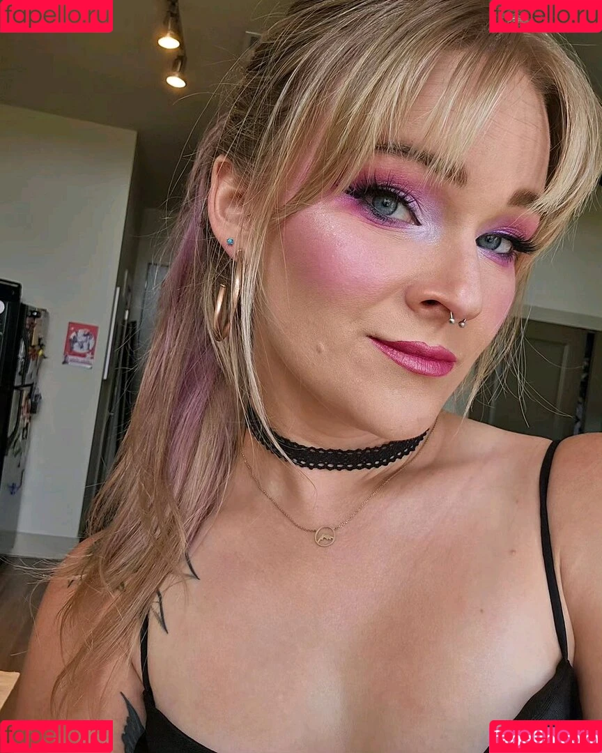 Vixyy64 / vixythepixie Onlyfans Photo Gallery 