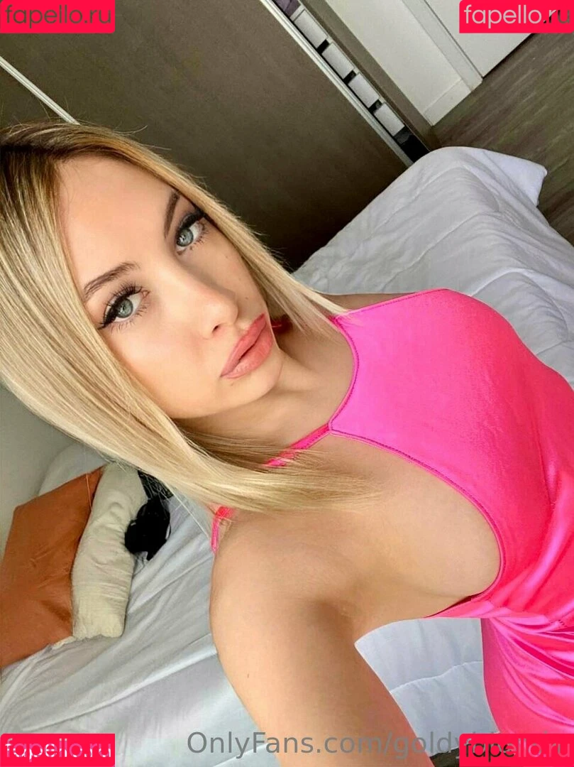 goldyblondy Onlyfans Photo Gallery 