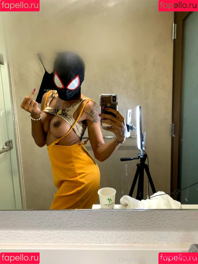 thetsunamimami Onlyfans Photo Gallery 