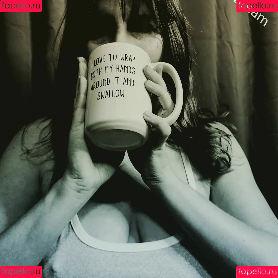 Allie Q / FortyYearDream Onlyfans Photo Gallery 