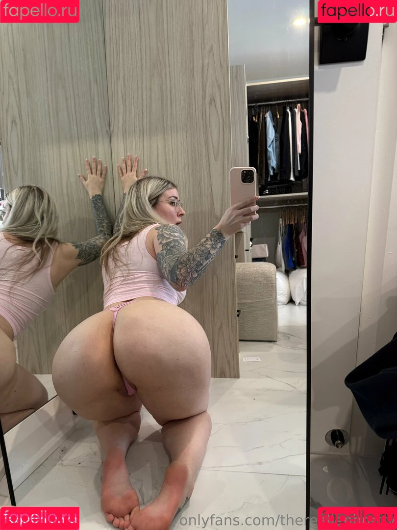 therealjenbretty Onlyfans Photo Gallery 