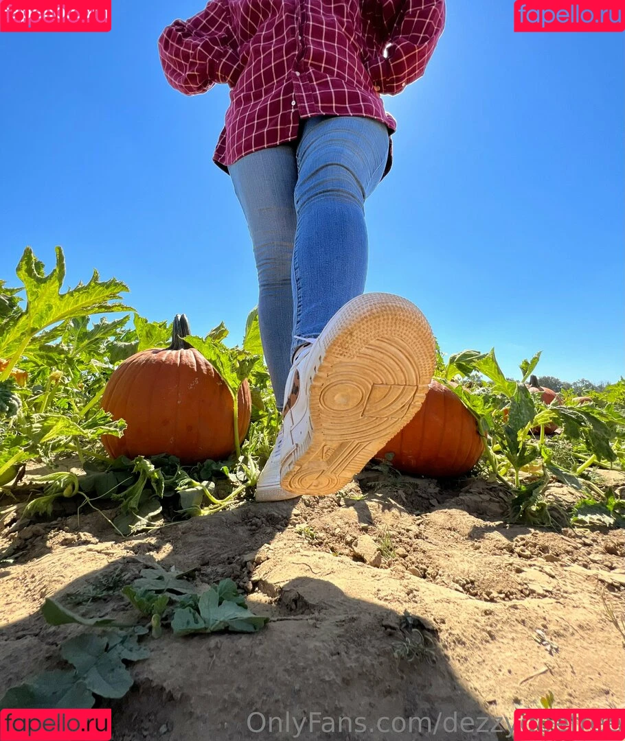 dedframe_ / dezzydoefree Onlyfans Photo Gallery 