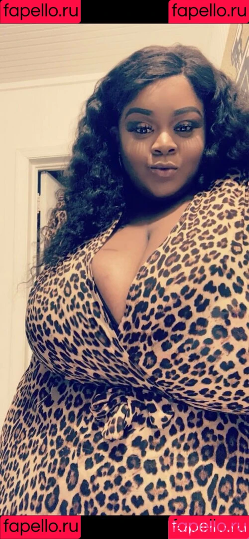 bigbabii / she_phat Onlyfans Photo Gallery 