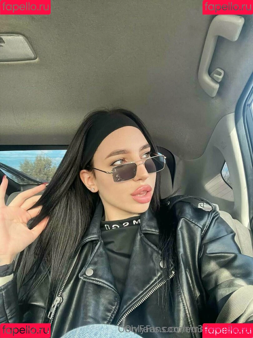 emilycandy18 / emilyycandy Onlyfans Photo Gallery 