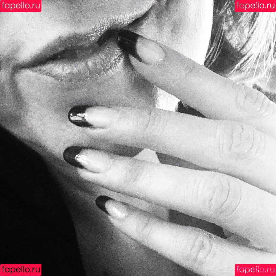 https: / mstrss.ts / mstrssts_VIP Onlyfans Photo Gallery 