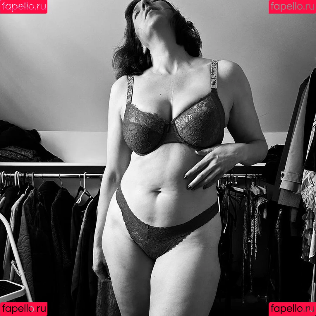 https: / mstrss.ts / mstrssts_VIP Onlyfans Photo Gallery 