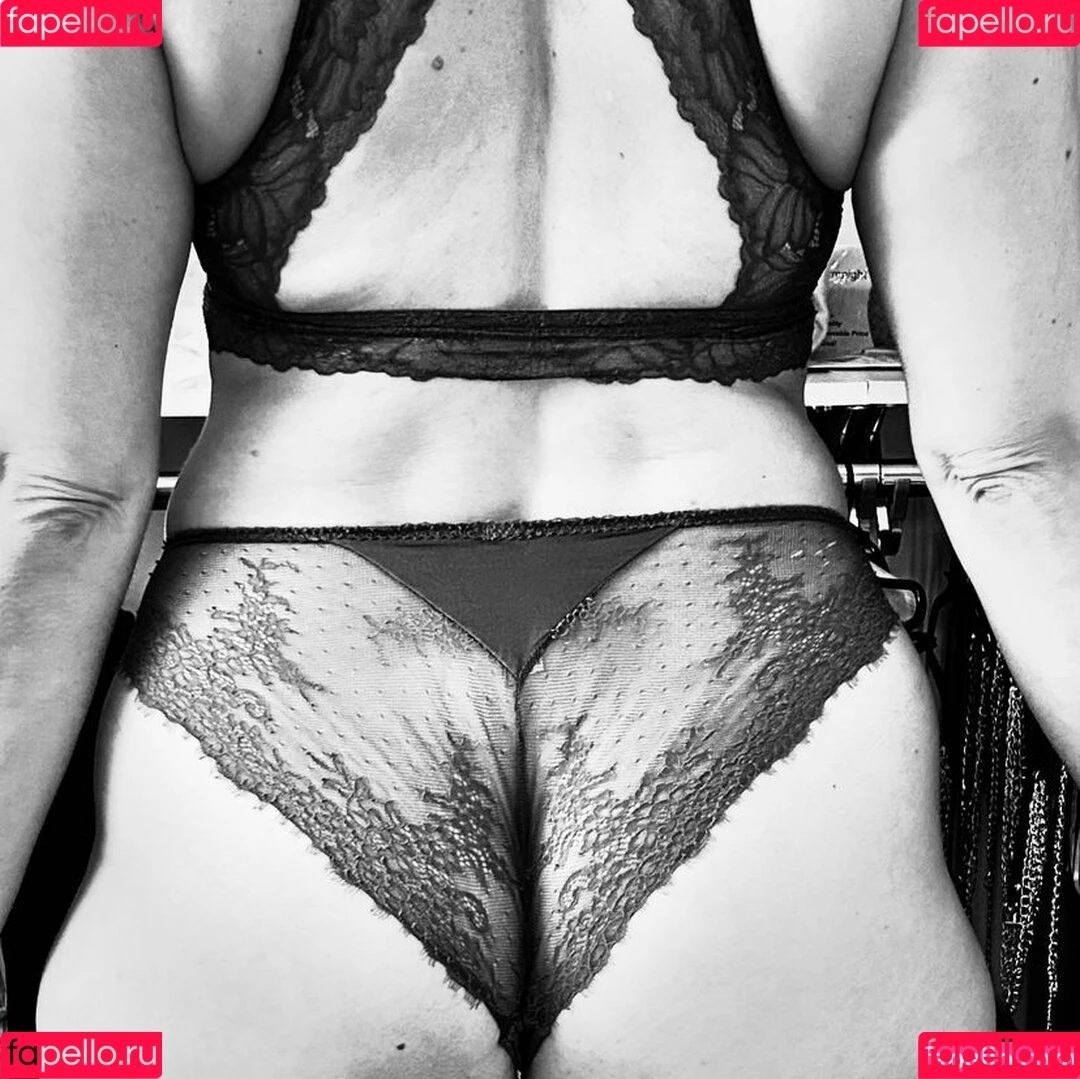 https: / mstrss.ts / mstrssts_VIP Onlyfans Photo Gallery 