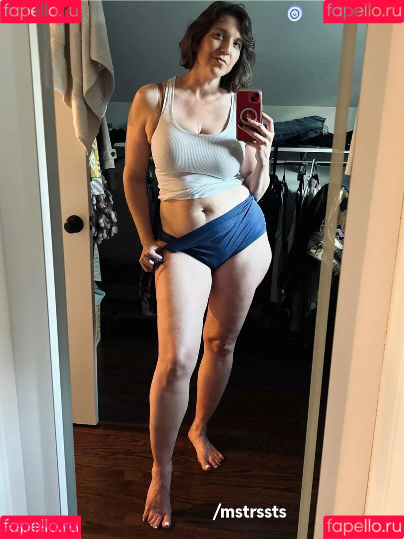 https: / mstrss.ts / mstrssts_VIP Onlyfans Photo Gallery 