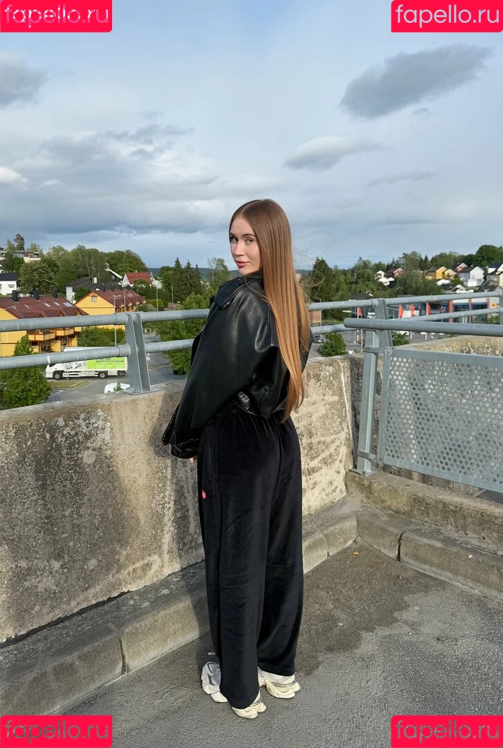 mirraglowvip Onlyfans Photo Gallery 