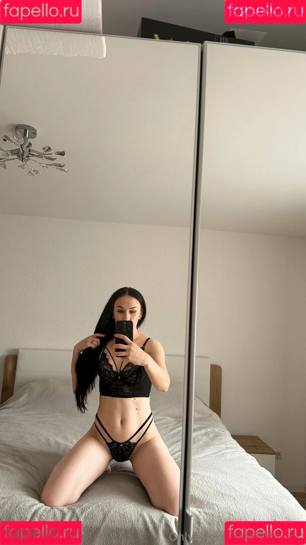 heidi_hott Onlyfans Photo Gallery 