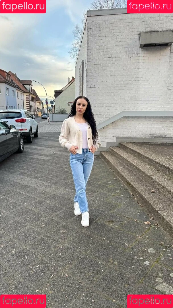 heidi_hott Onlyfans Photo Gallery 