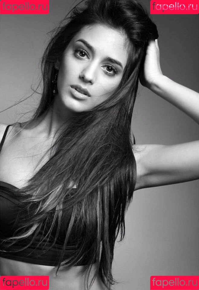 Sol Rodriguez / solrodr Onlyfans Photo Gallery 