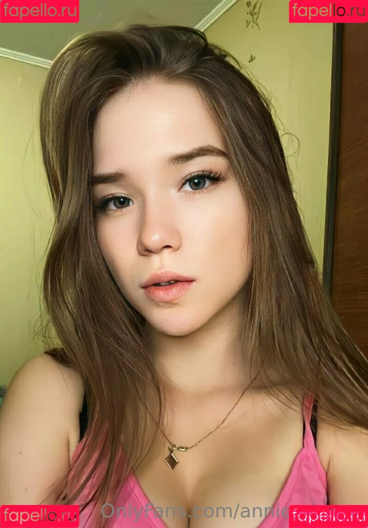 annie_aa / annie_cherry / https: / theanniecherry Onlyfans Photo Gallery 