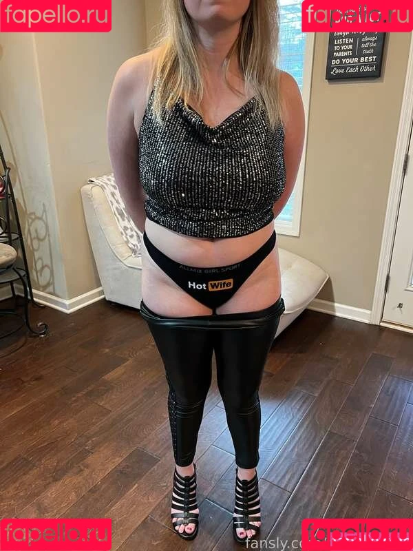 Nicole And Tom / https: Onlyfans Photo Gallery 