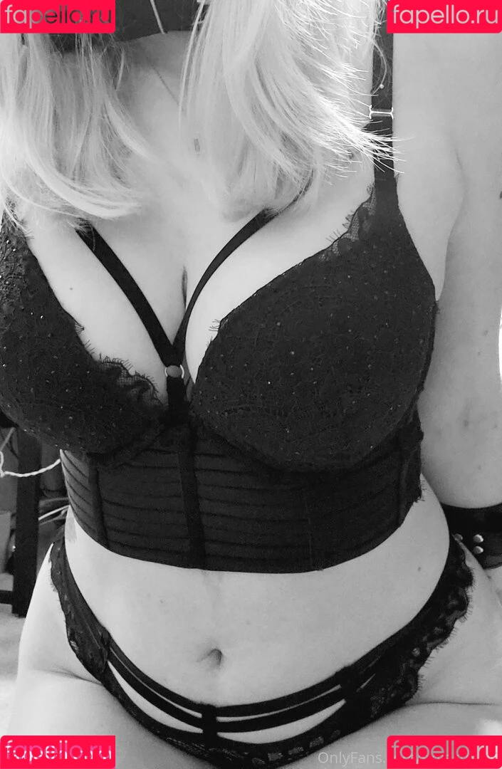 skye Stone / skyestone9 / skyestone99 Onlyfans Photo Gallery 