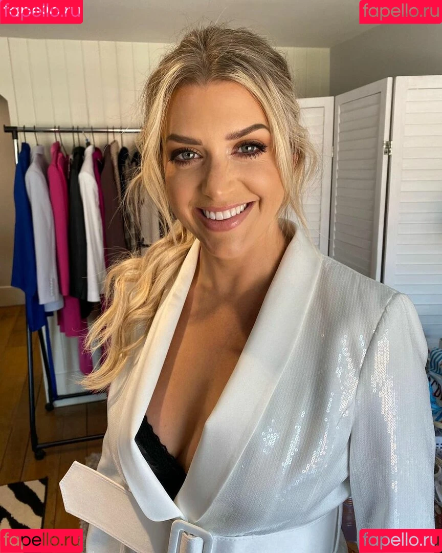 Anna Williamson / annawilliamsonofficial Onlyfans Photo Gallery 