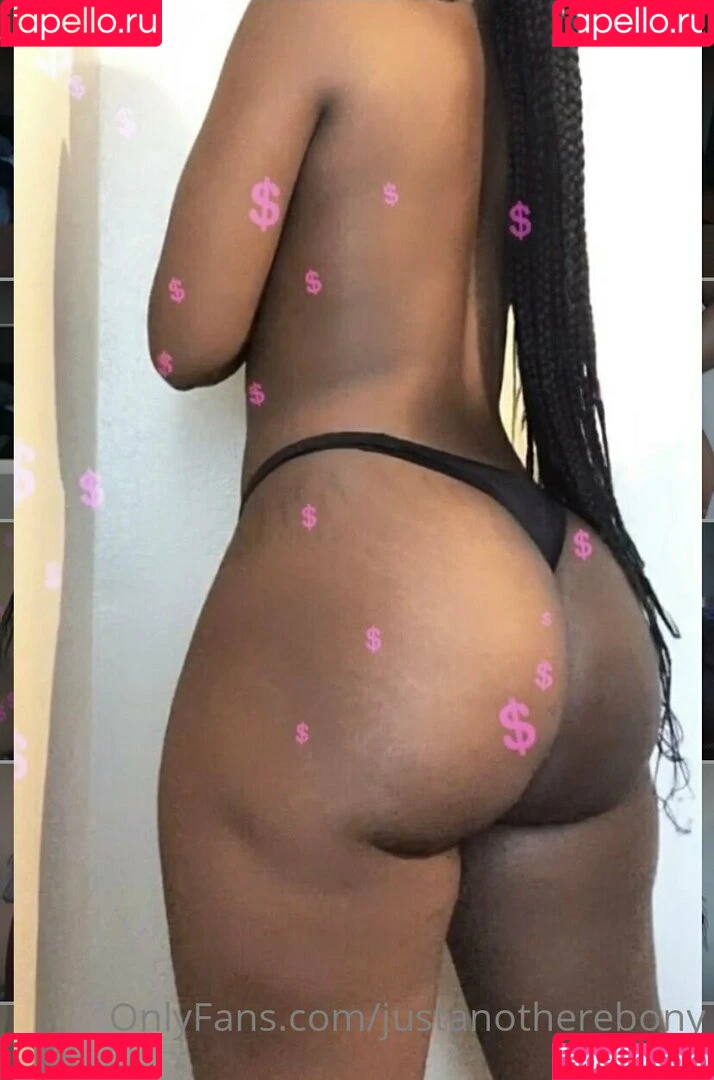 Maple Mudd / justanotherebony / swizzllee Onlyfans Photo Gallery 