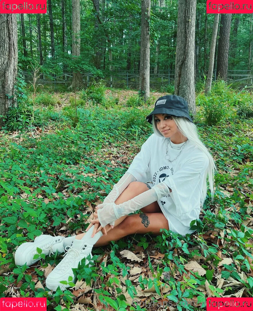 yeshunnixx Onlyfans Photo Gallery 