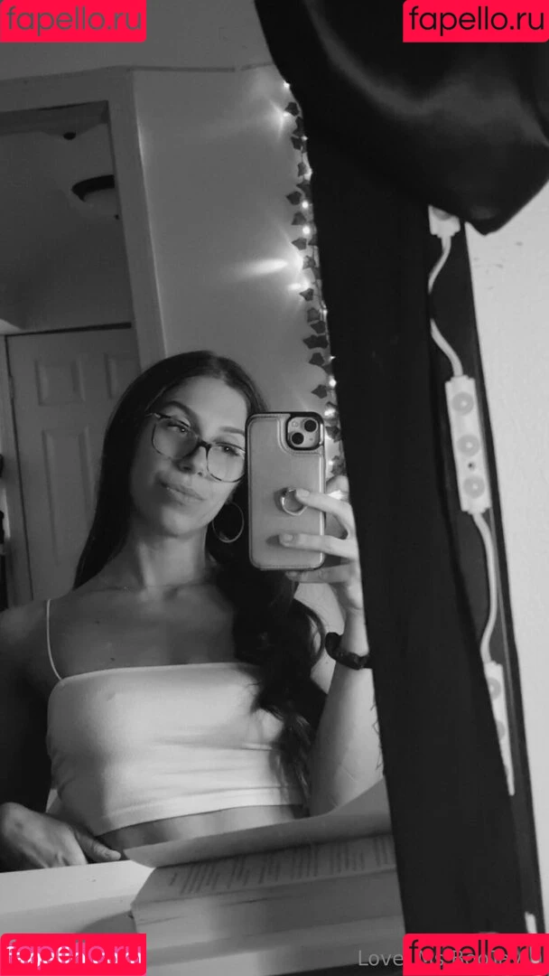 msbootay Onlyfans Photo Gallery 