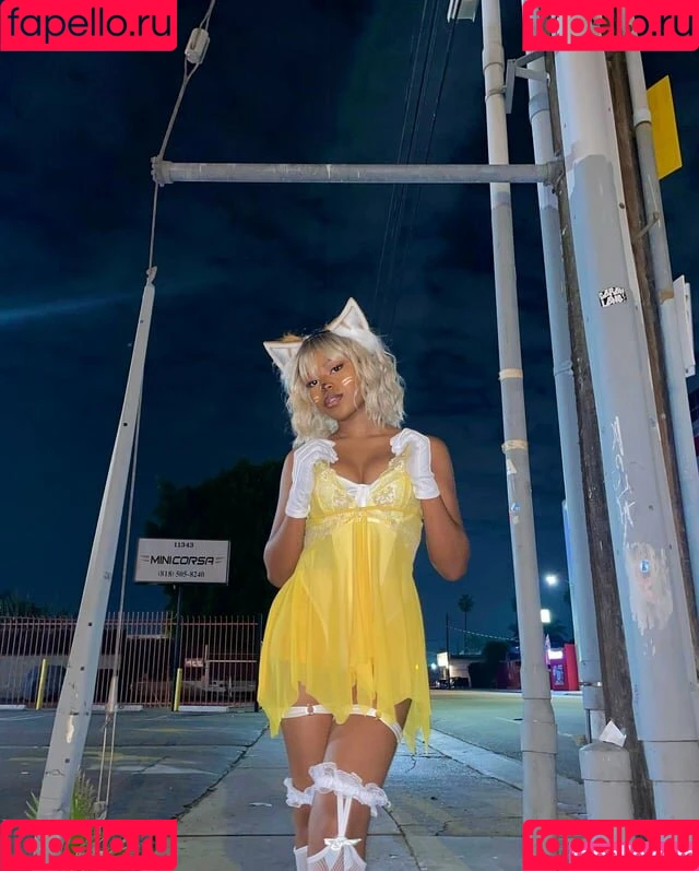 Riele Downs / rieledowns Onlyfans Photo Gallery 