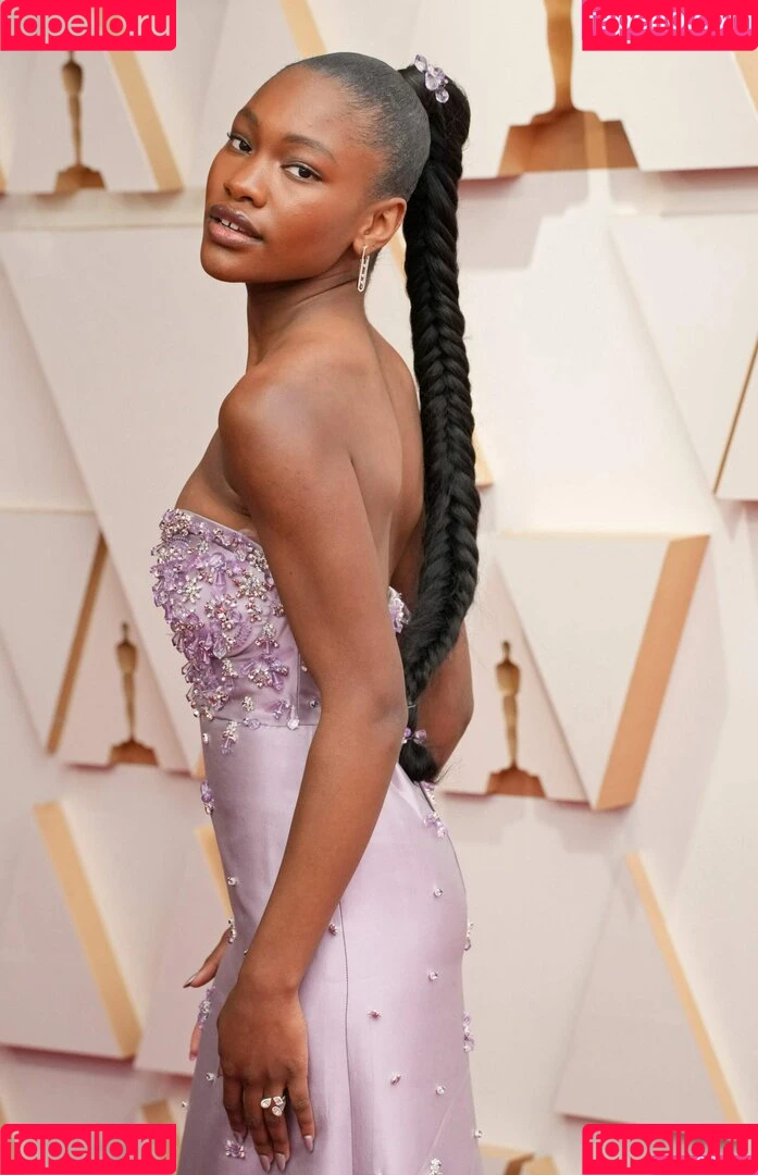 Riele Downs / rieledowns Onlyfans Photo Gallery 