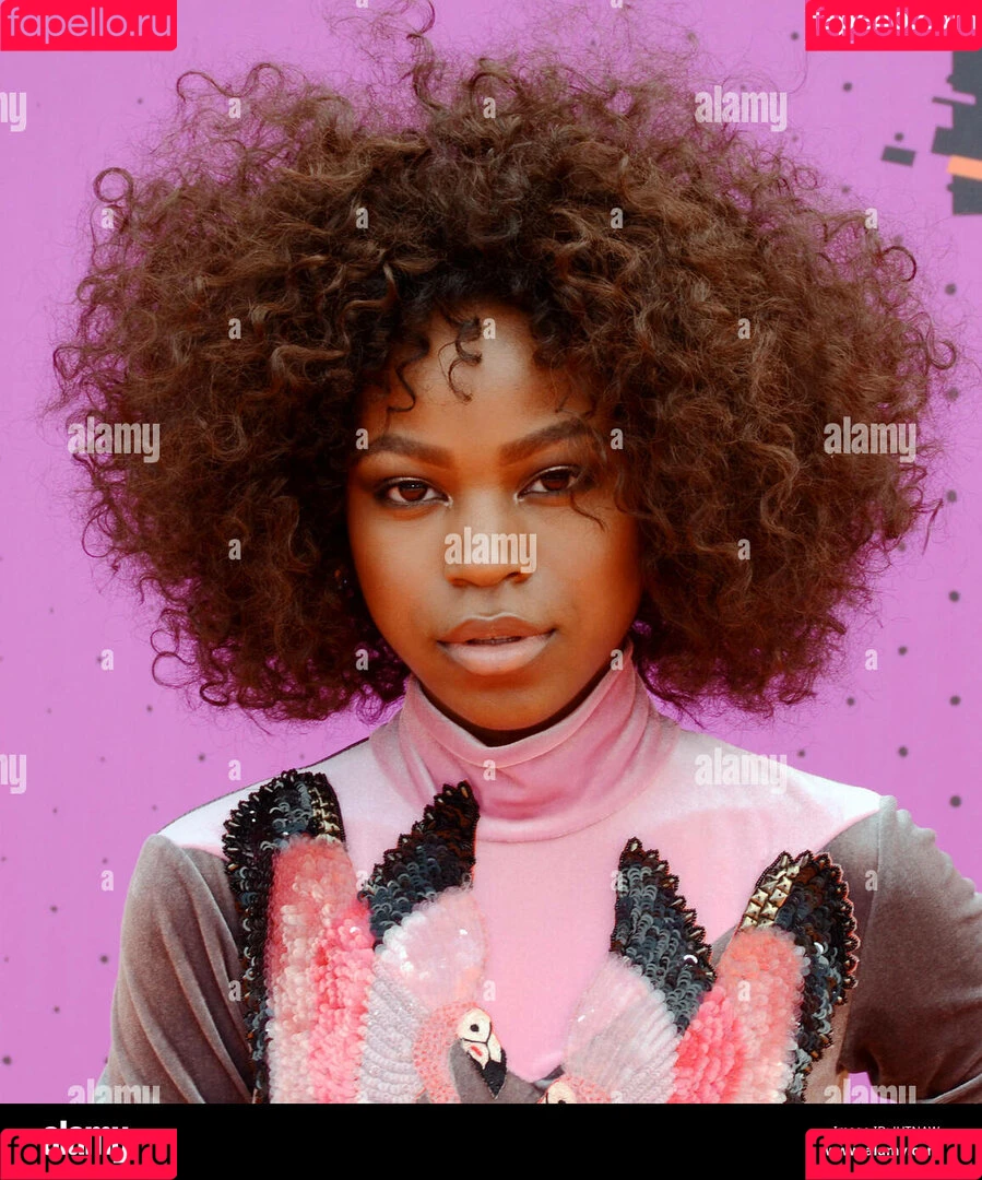 Riele Downs / rieledowns Onlyfans Photo Gallery 