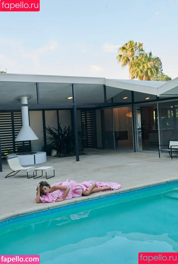 Kate Beckinsale / katebeckinsale Onlyfans Photo Gallery 