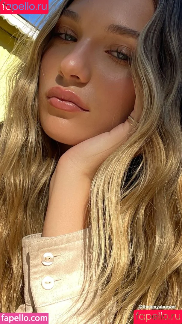 Maddie Ziegler / maddieziegler Onlyfans Photo Gallery 