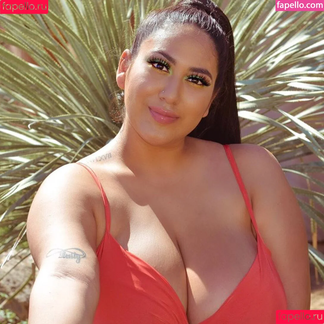 realroses / roserayy Onlyfans Photo Gallery 