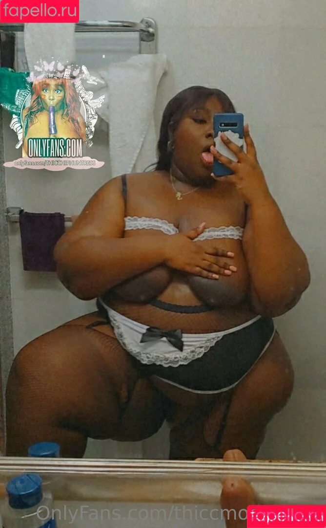 thiccmochahips / toomuchfalyfe Onlyfans Photo Gallery 