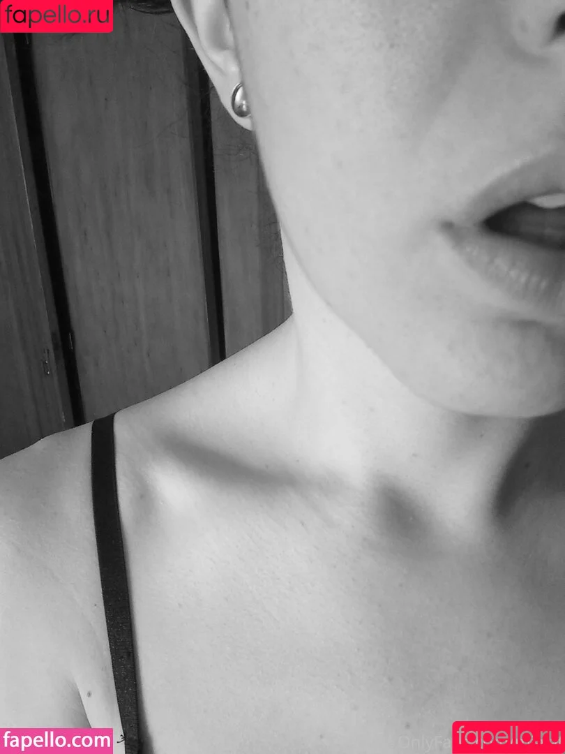 mialat / mialat_ Onlyfans Photo Gallery 