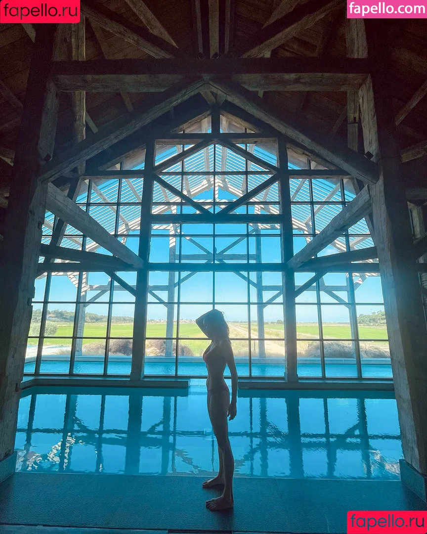 Nina Dobrev / nina / nina_dobrev Onlyfans Photo Gallery 