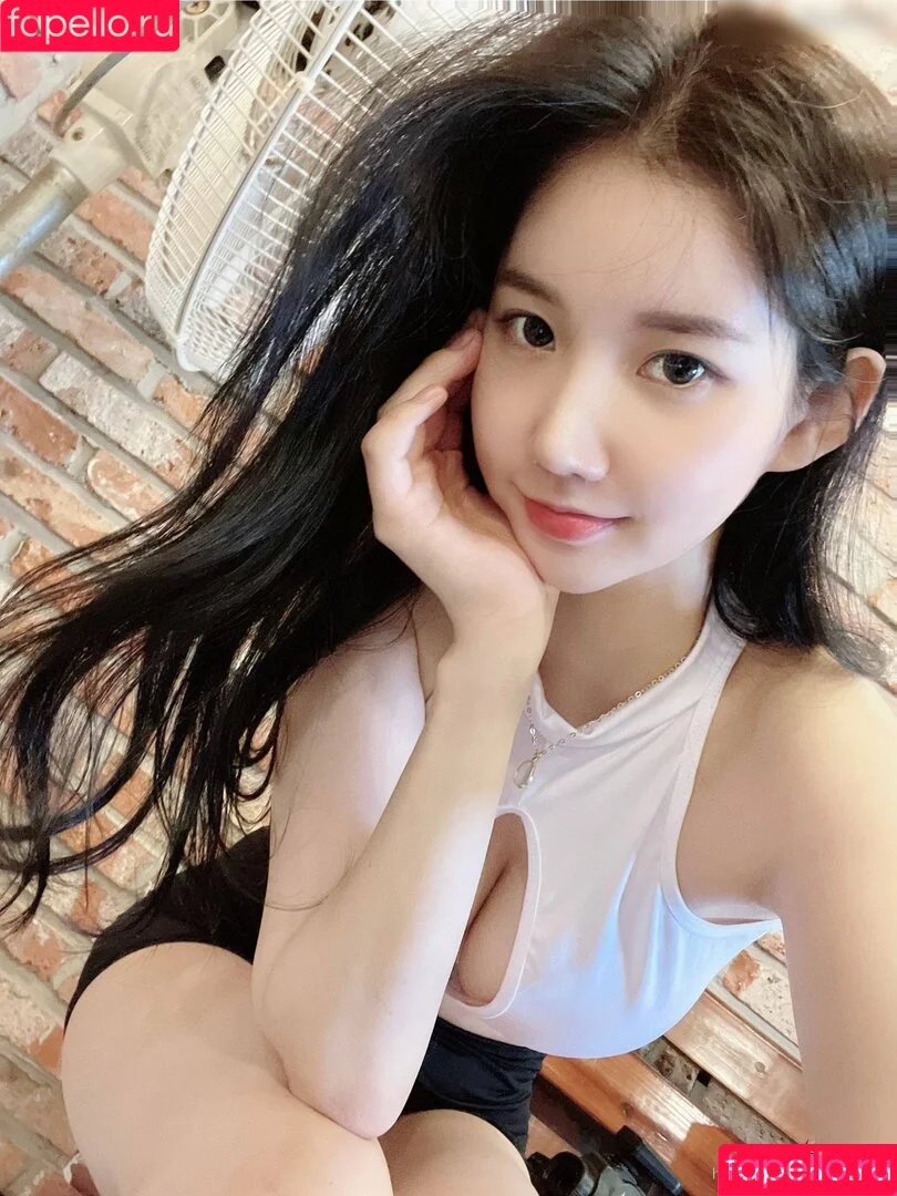 2km2km / DJMiu Onlyfans Photo Gallery 