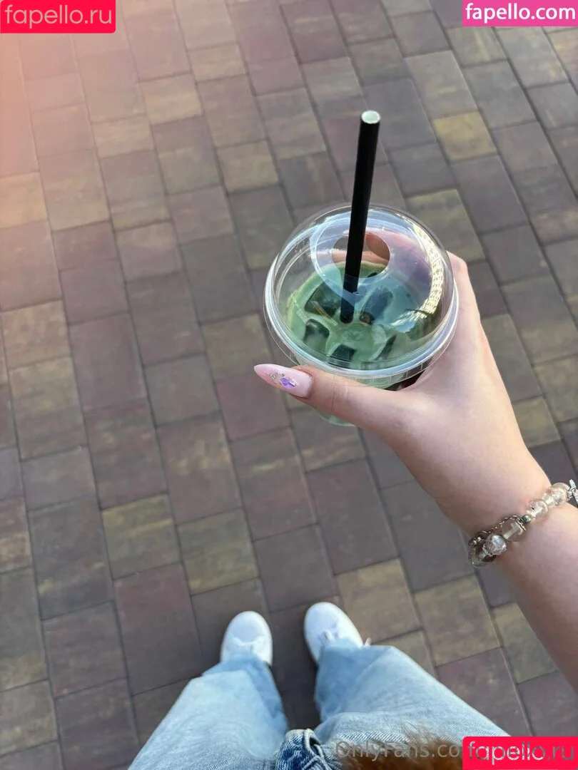 lilfoxy98 / lilfoxyts Onlyfans Photo Gallery 