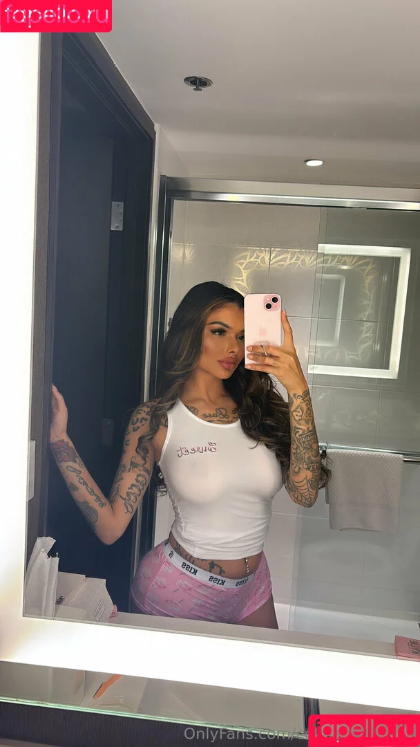 celinapowell / celinapowelltoo Onlyfans Photo Gallery 