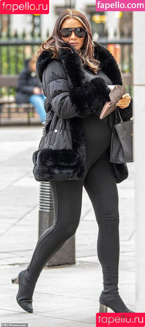 Amy Childs / amychilds1990 Onlyfans Photo Gallery 