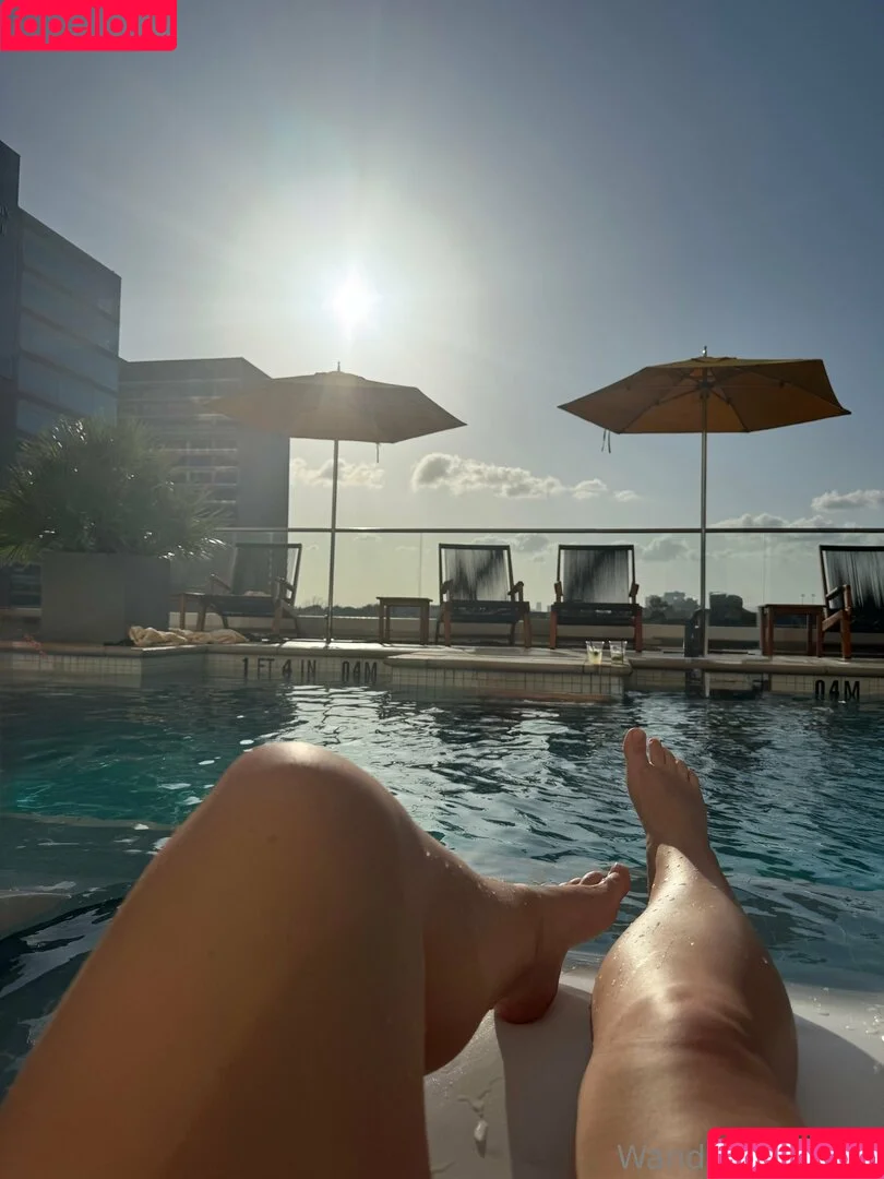 wanderlustvibes / wanderlustvibestribe Onlyfans Photo Gallery 